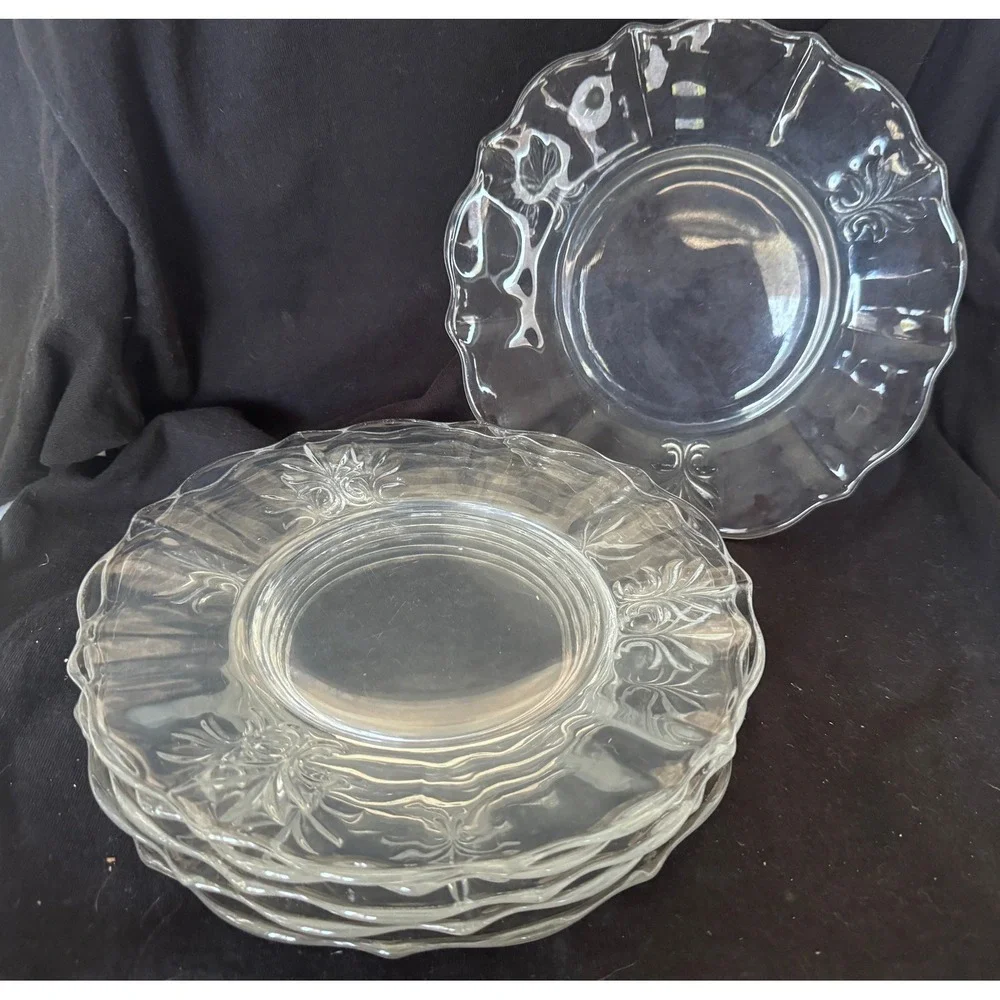 Vintage Clear Glass Scalloped Salad Dessert Plates Set of 6 8.5